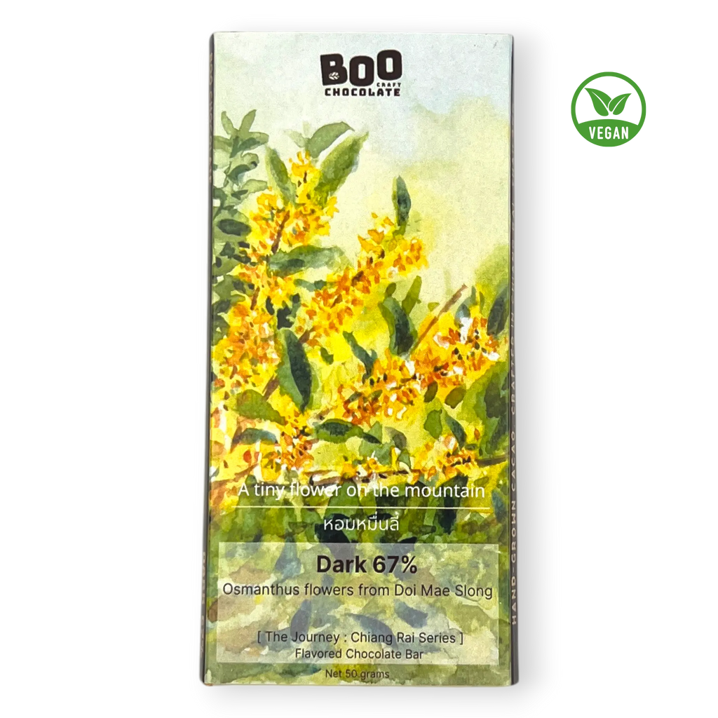 Boo Craft Chocolate Dark 67 % „A tiny flower on the mountain“ – vegane Zartbitterschokolade mit Osmanthusblüten aus Doi Mae Salong, Aquarell-Verpackung mit gelben Blüten