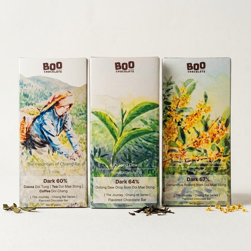 Drei Tafeln Boo Chocolate aus der Chiang-Rai-Serie: Dark 60 % The Mountain of Chiang Rai, Dark 64 % Oolong Dew und Dark 67 % Osmanthus