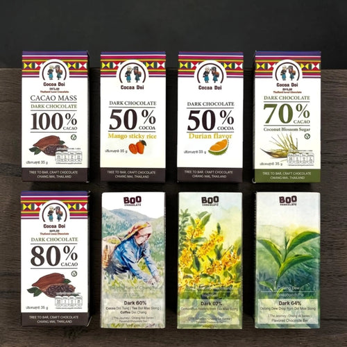 Lanna Bridge Acht Tafeln, drei Welten – fünf Tafeln Cocoa Doi (100 %, 80 %, 70 %, 50 % Mango Sticky Rice, 50 % Durian) und drei Tafeln Boo Craft Chocolate (60 %, 64 %, 67 %)