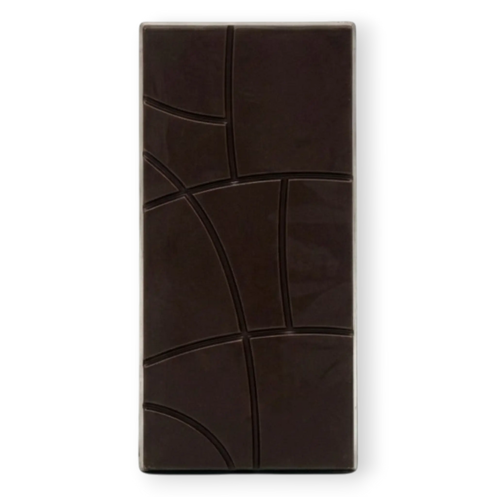 Cocoa Doi Zartbitterschokolade 80 %, zuckerfrei mit Mönchsfrucht – ausgepackte Tafel mit geschwungenem Rillenmuster